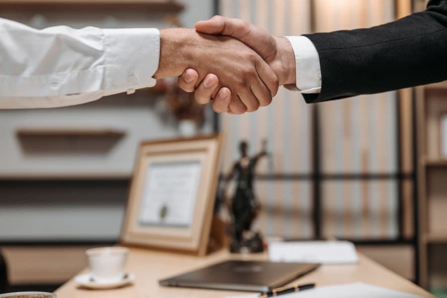 Learning to Market to Law Firms: Everything You Need to Know